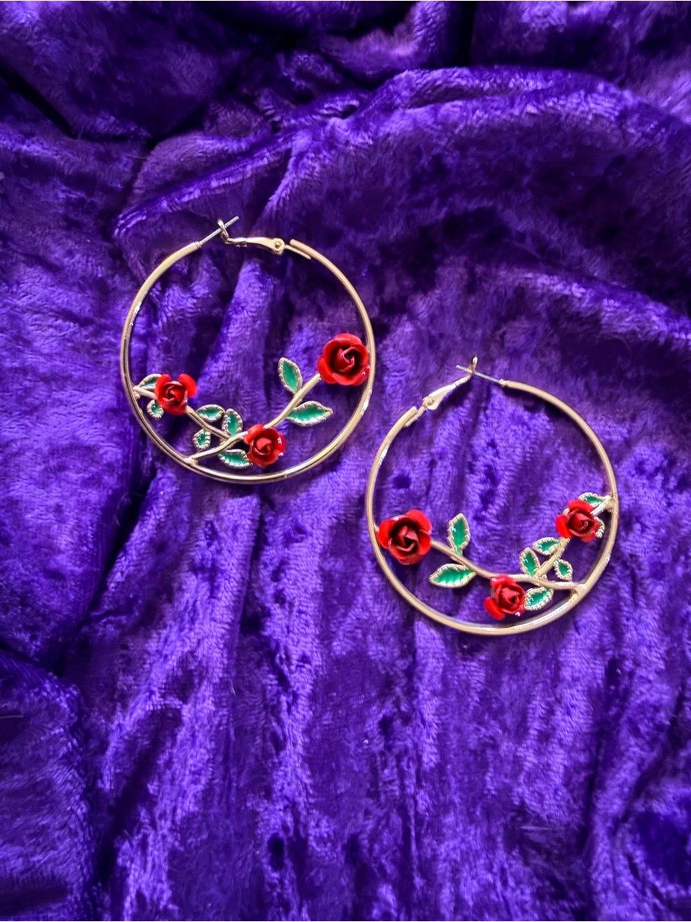 NWOT Gold Hoop Earrings with Red Roses and Green Leaves